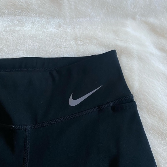 Nike Black Dri Fit Leggings (open to offers!) - Picture 2 of 7